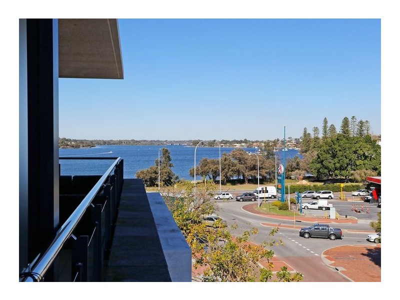 W402 70 Canning Beach Rd, Applecross WA 6153