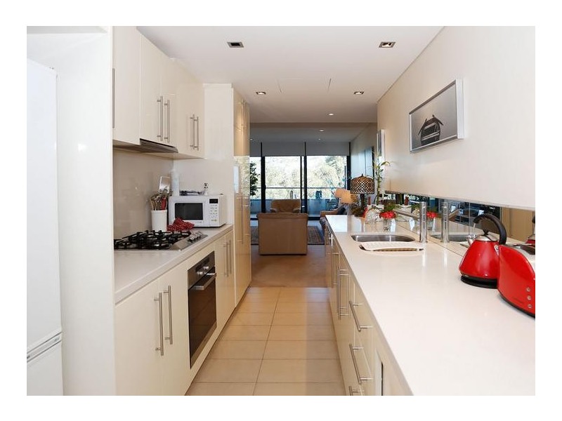 W402 70 Canning Beach Rd, Applecross WA 6153