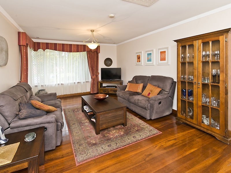 40 Karoonda Road, Booragoon WA 6154