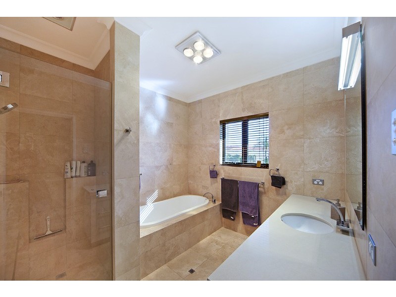 6 Woods Close, Winthrop WA 6150