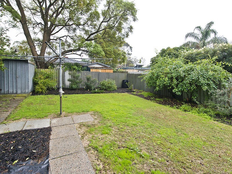 40A Karoonda Road, Booragoon WA 6154