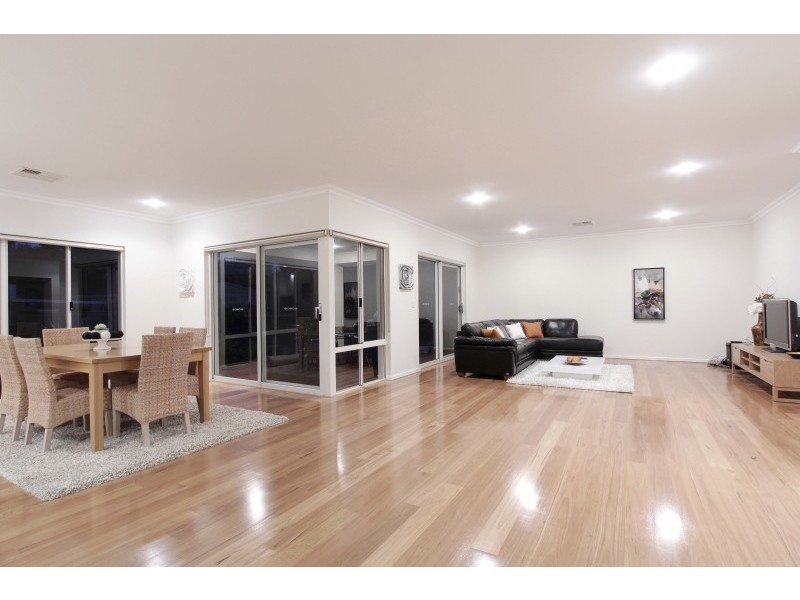 27 Barrisdale Road, Ardross WA 6153