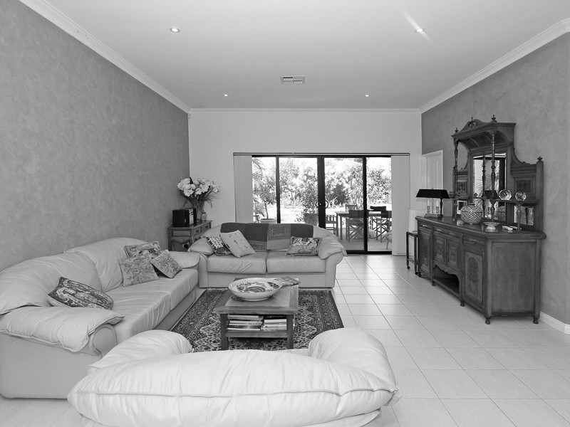 40 McCallum Cres, Ardross WA 6153