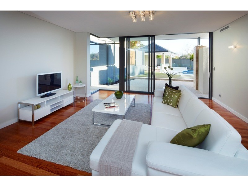 11A Hornsby Street, Melville WA 6156