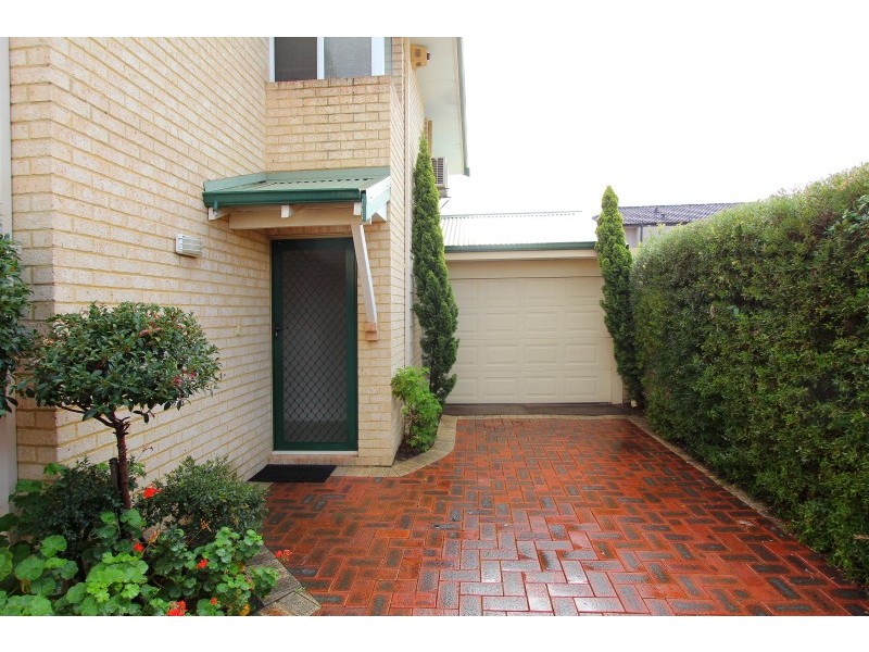 4/48 Thelma Street, Como WA 6152