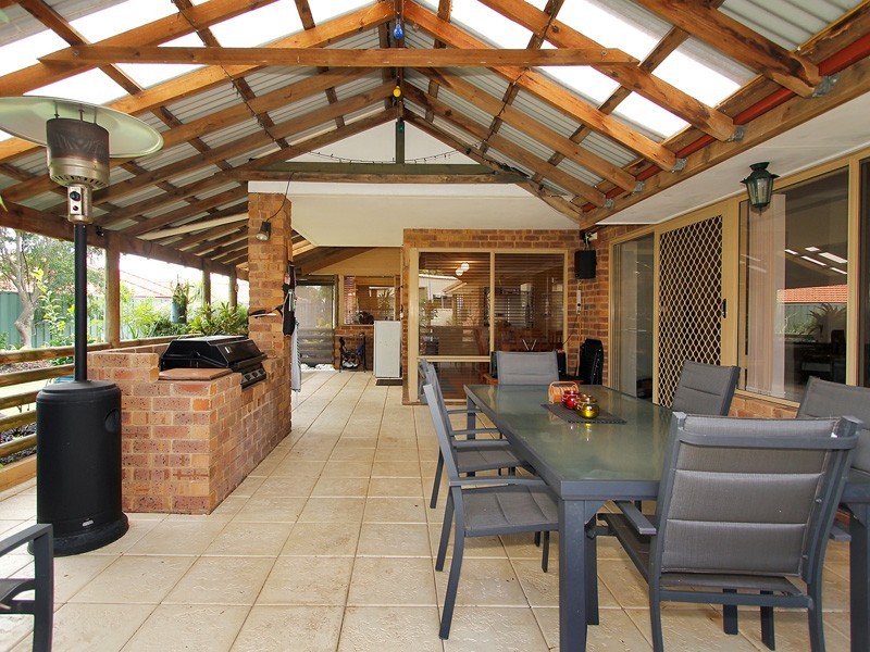 17 The Heights, Canning Vale WA 6155
