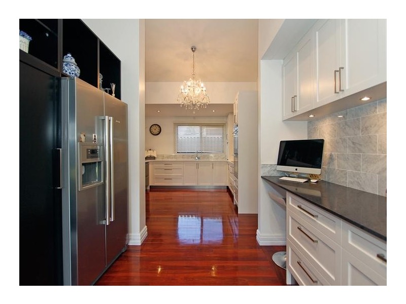 5 Cheyne Walk, Applecross WA 6153