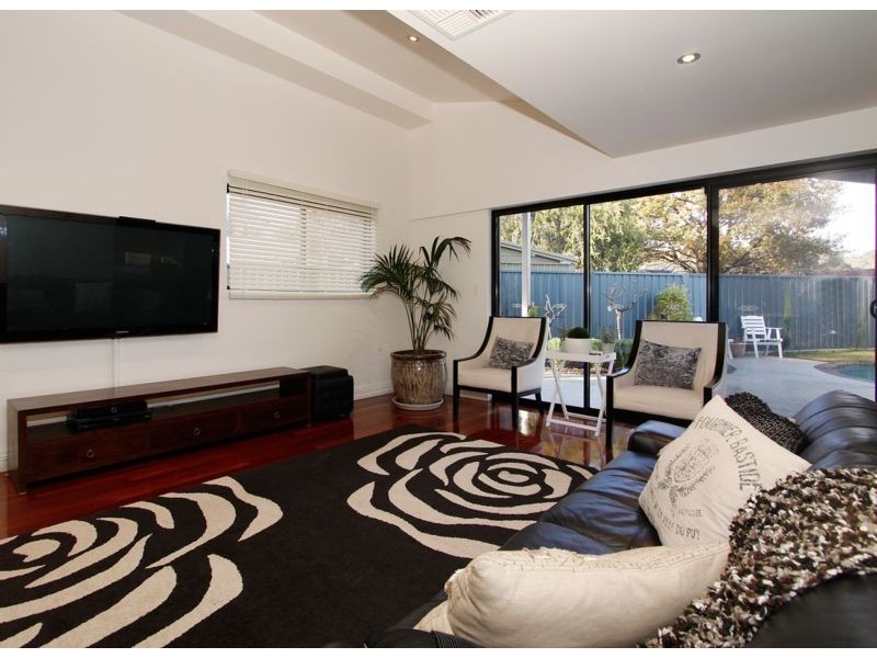 5 Cheyne Walk, Applecross WA 6153