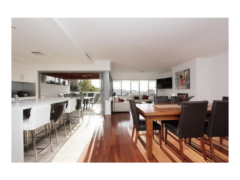 51A Doney Street, Alfred Cove WA 6154