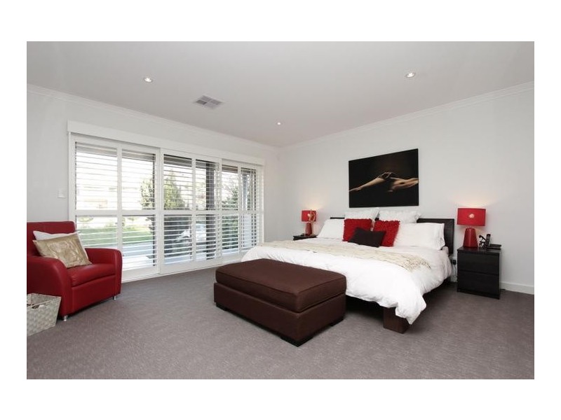 51A Doney Street, Alfred Cove WA 6154