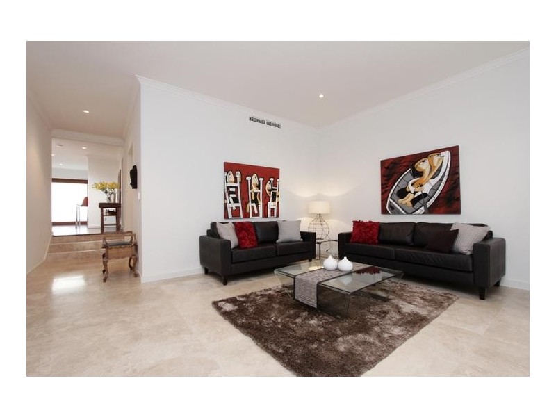 51A Doney Street, Alfred Cove WA 6154