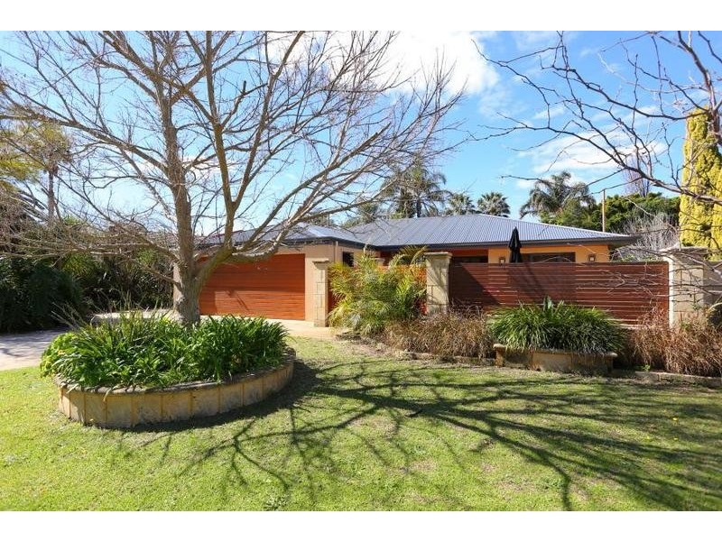 49 Warragoon Crescent, Attadale WA 6156