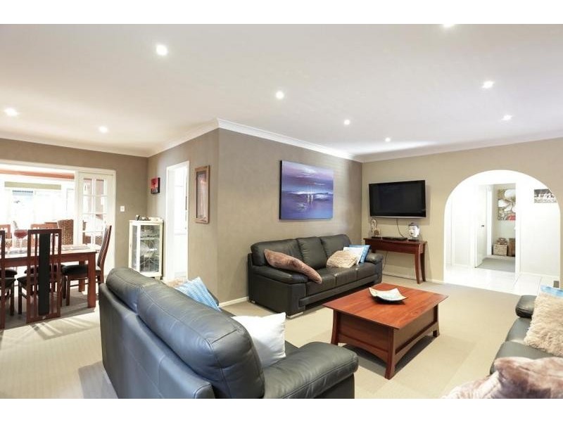 49 Warragoon Crescent, Attadale WA 6156