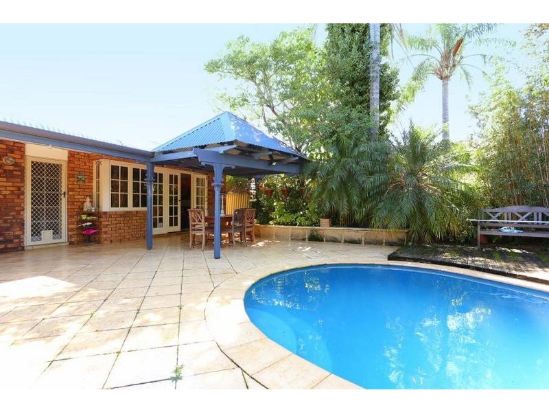 49 Warragoon Crescent, Attadale WA 6156