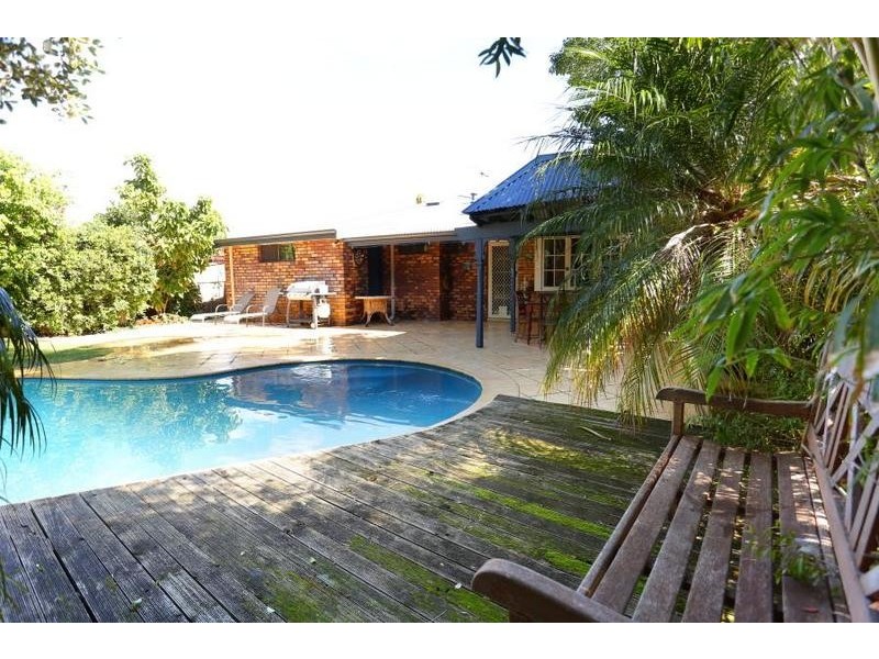 49 Warragoon Crescent, Attadale WA 6156