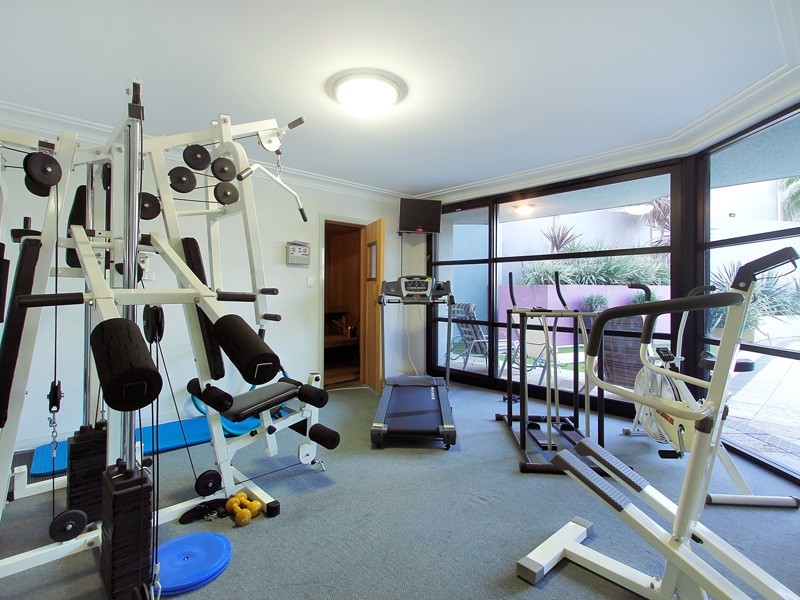 6 Stoke St, Mount Pleasant WA 6153