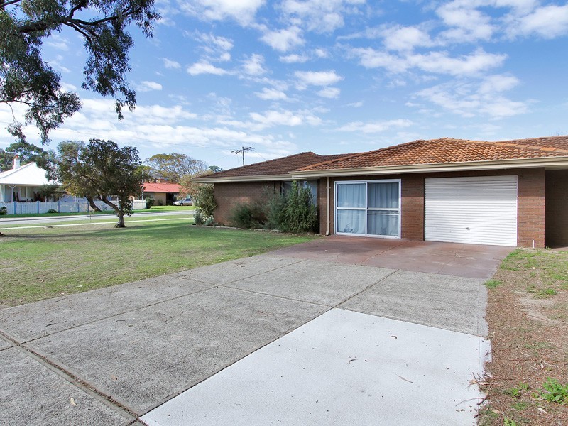 73 Adrian Street, Palmyra WA 6157