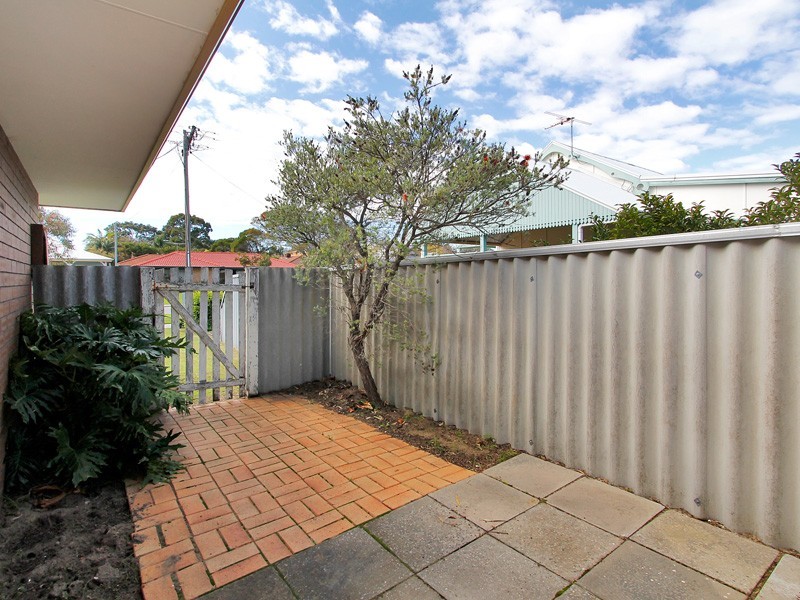 73 Adrian Street, Palmyra WA 6157