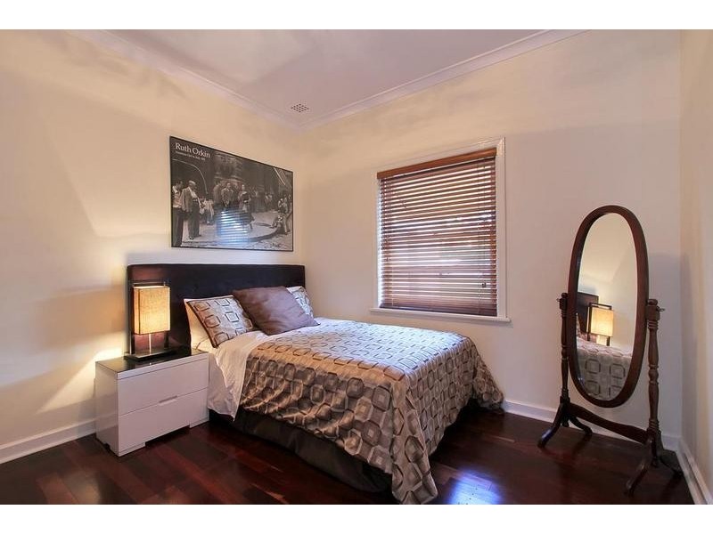 9 Queens Road, Mount Pleasant WA 6153