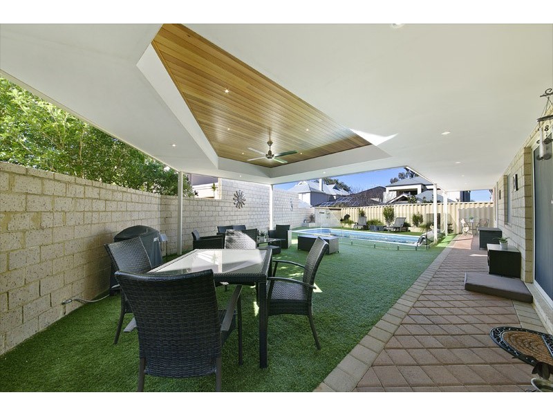20 Cowrie Crescent, Mount Pleasant WA 6153