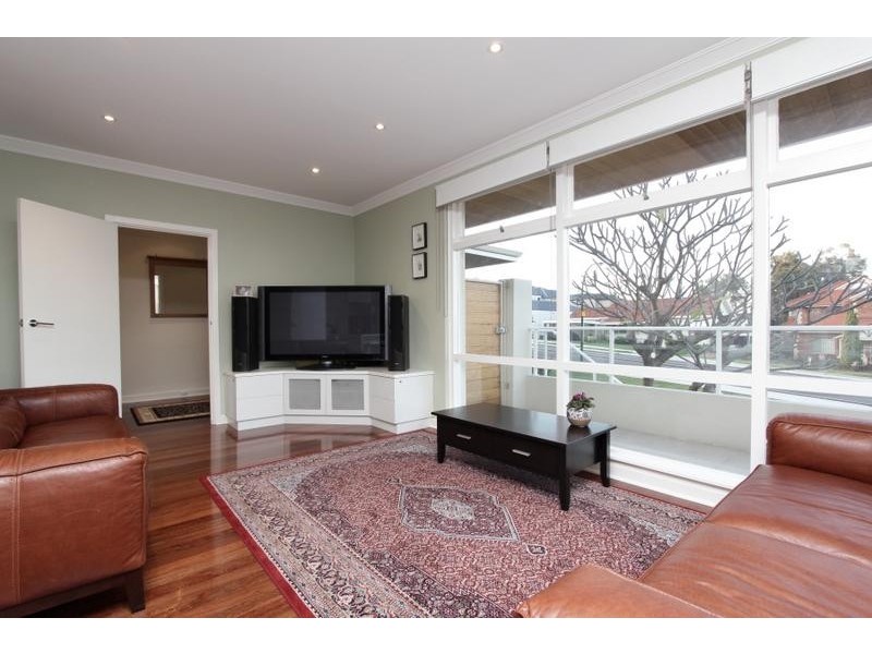 14 Wichmann Road, Attadale WA 6156