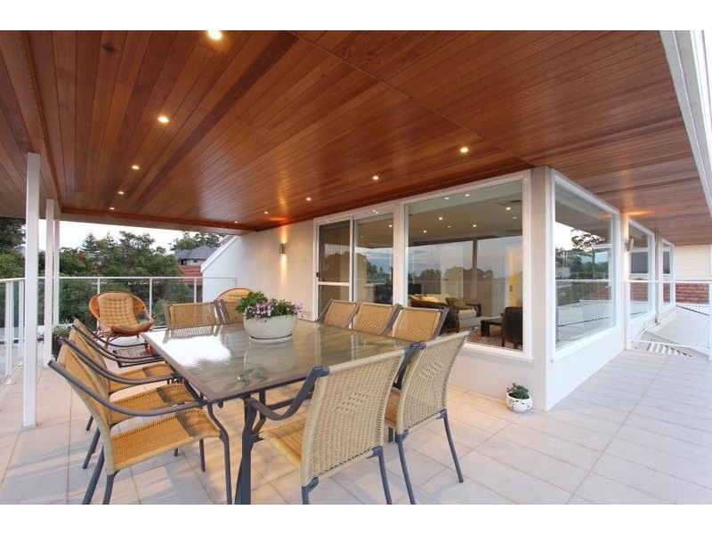 14 Wichmann Road, Attadale WA 6156