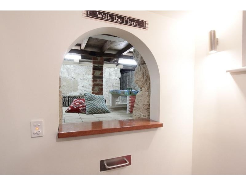 14 Wichmann Road, Attadale WA 6156