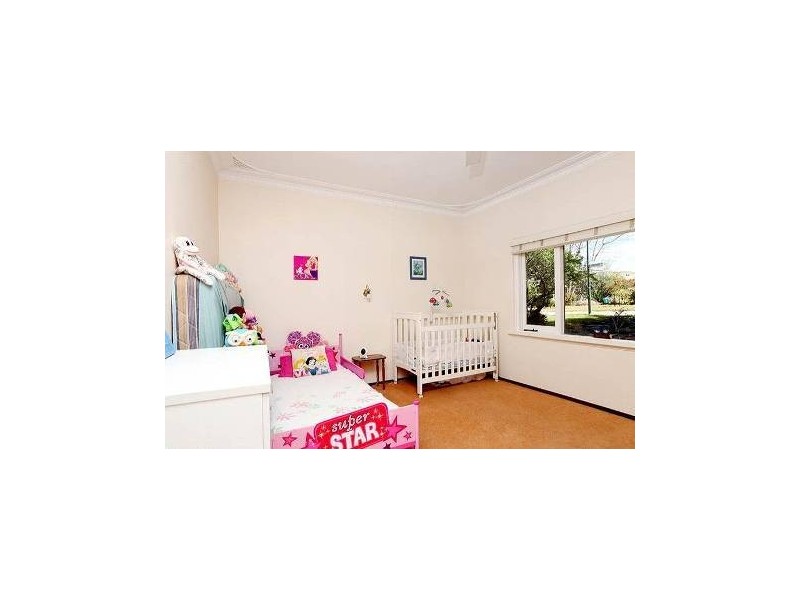 5 Curruthers Road, Mount Pleasant WA 6153