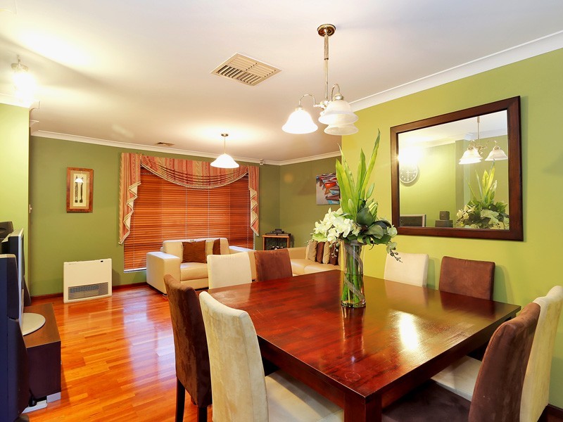 8 Grenfell Way, Leeming WA 6149