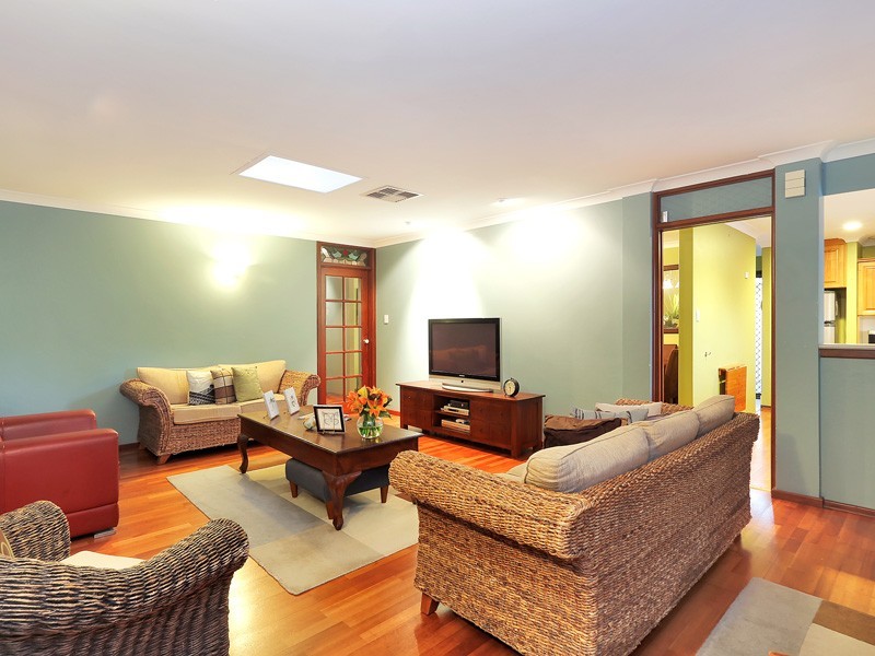 8 Grenfell Way, Leeming WA 6149