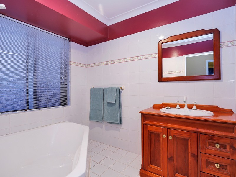 8 Grenfell Way, Leeming WA 6149