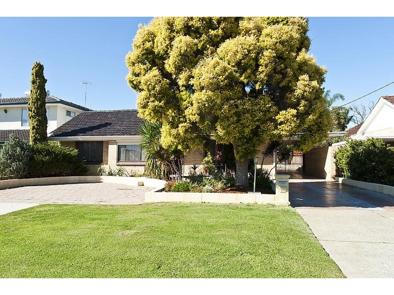 27 Windfield Road, Melville WA 6156