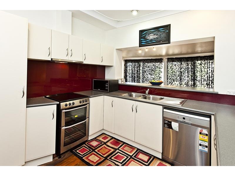 27 Windfield Road, Melville WA 6156