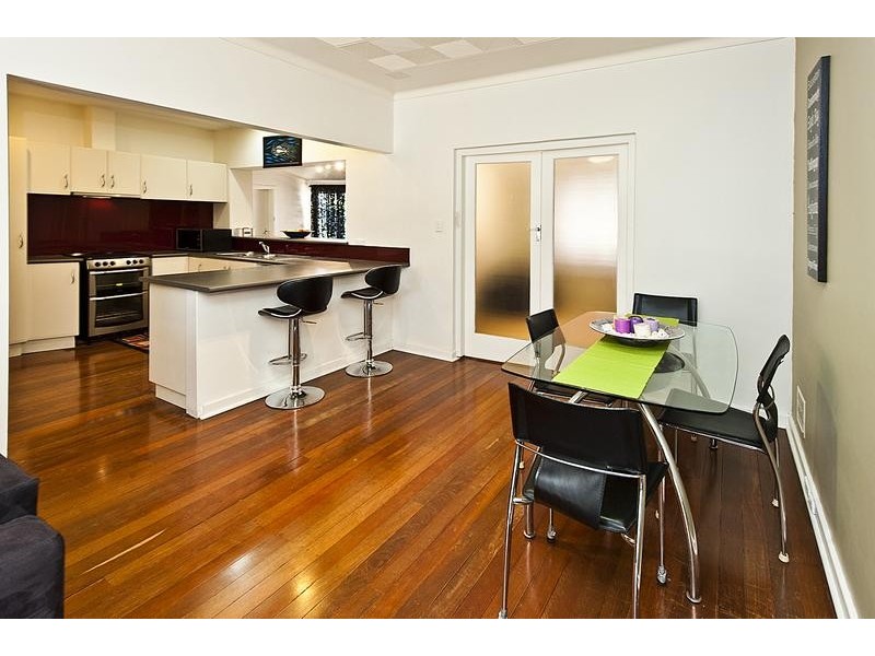 27 Windfield Road, Melville WA 6156