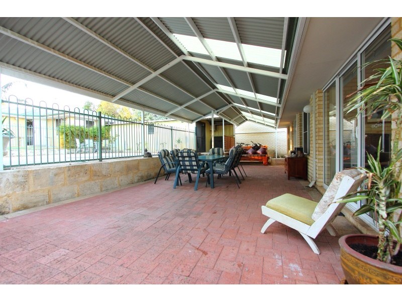 26 Third Street, Bicton WA 6157