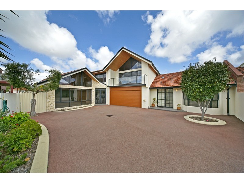 1A Dunvegan Road, Applecross WA 6153