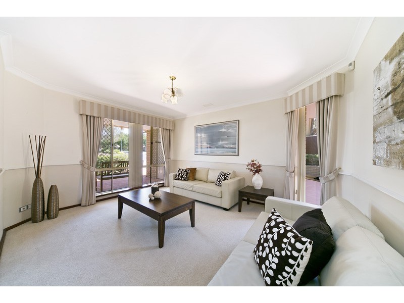 2 Blakers Ridge, Winthrop WA 6150