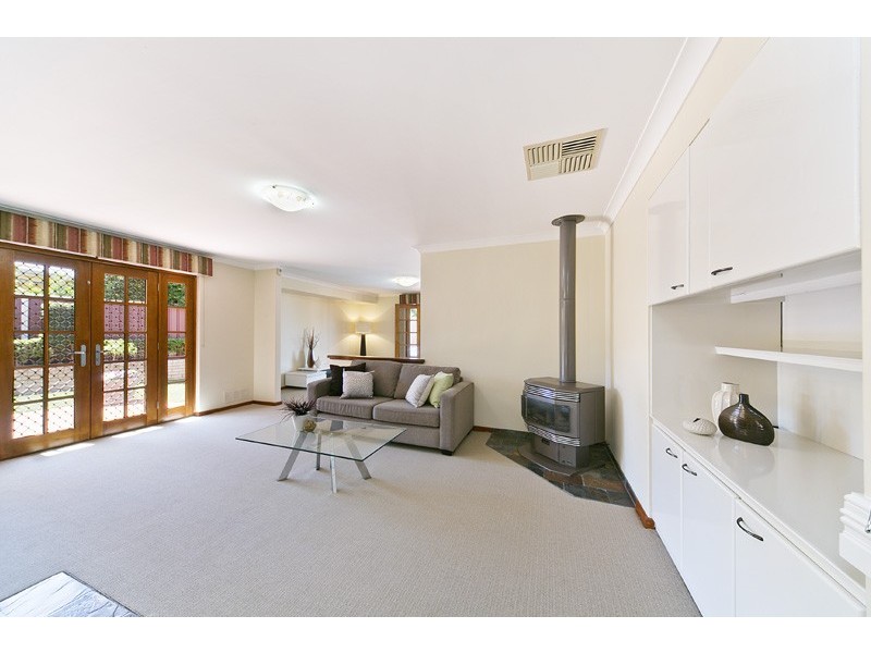 2 Blakers Ridge, Winthrop WA 6150