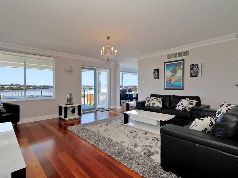 22 Rookwood Street, Mount Pleasant WA 6153