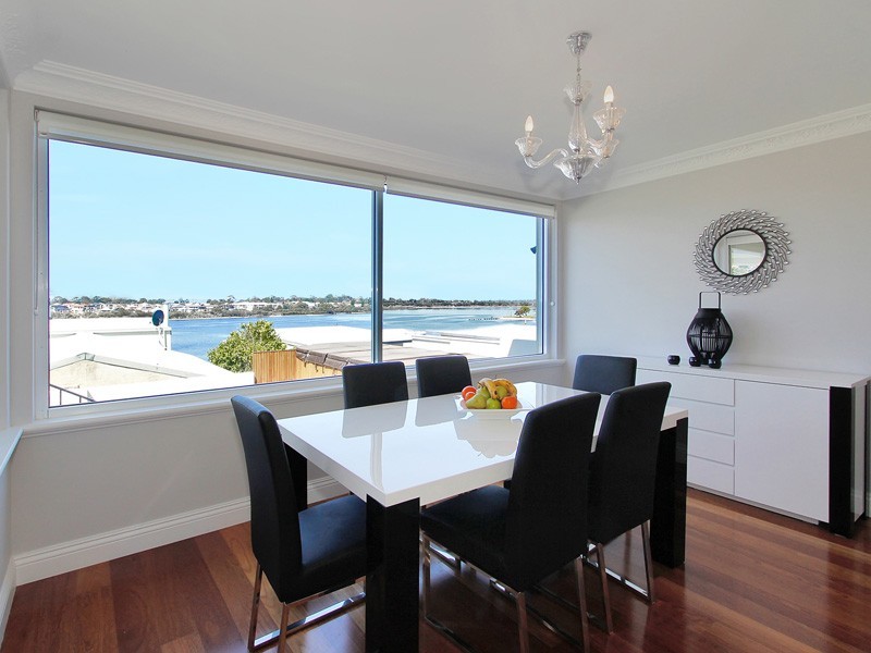 22 Rookwood Street, Mount Pleasant WA 6153