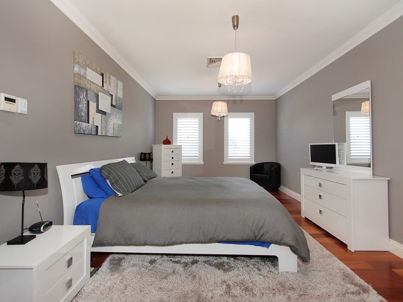 22 Rookwood Street, Mount Pleasant WA 6153