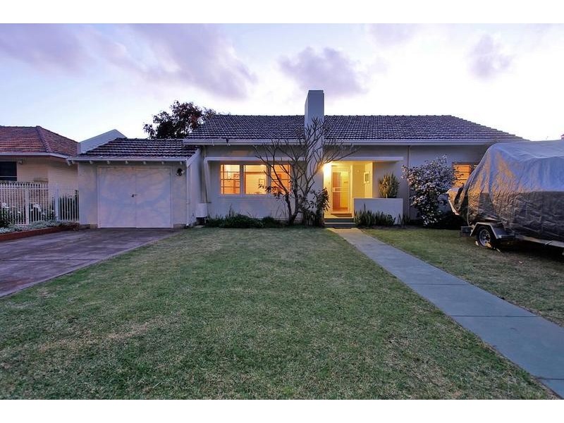 79B Reynolds Rd, Mount Pleasant WA 6153