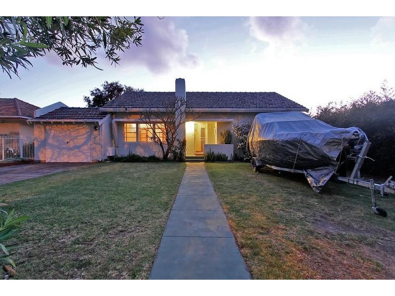 79B Reynolds Rd, Mount Pleasant WA 6153