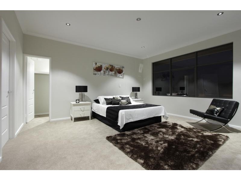 7 Podman Loop, North Coogee WA 6163