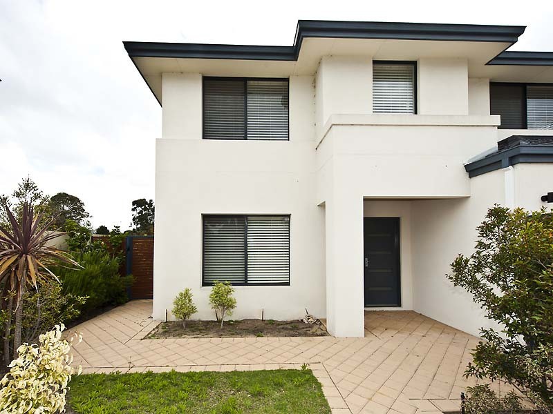 69D Gairloch Street, Applecross WA 6153