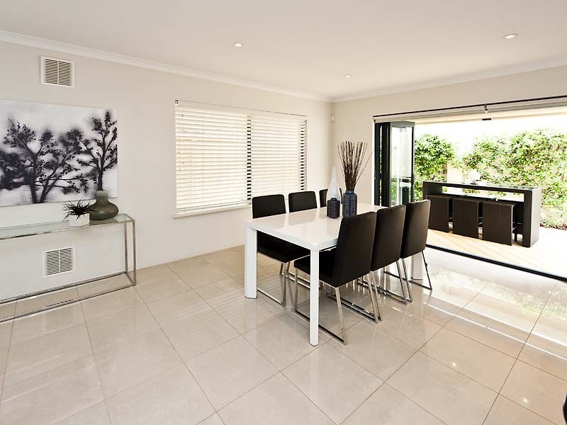 69D Gairloch Street, Applecross WA 6153