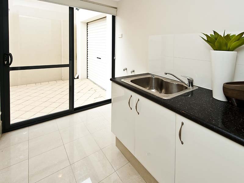 69D Gairloch Street, Applecross WA 6153