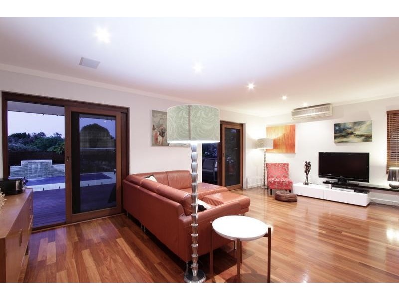 18 Prosser Way, Myaree WA 6154