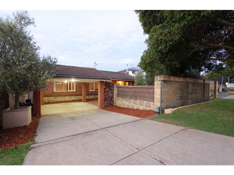 41 Denny way, Alfred Cove WA 6154