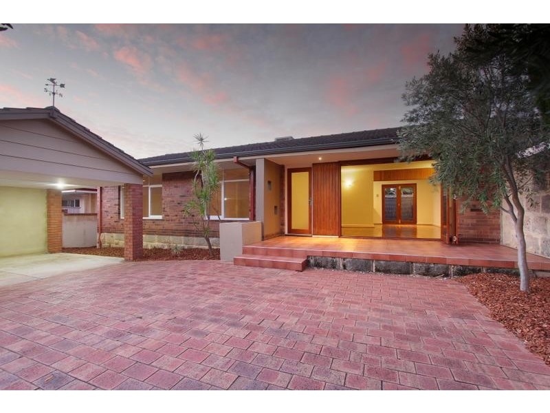 41 Denny way, Alfred Cove WA 6154